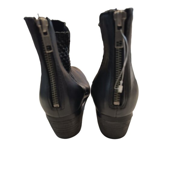 Journee Signature Women's Emerson Black Leather Booties Size 7 NWOT‎ - Picture 4 of 13